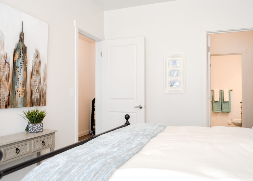 Lehi apartment bedroom