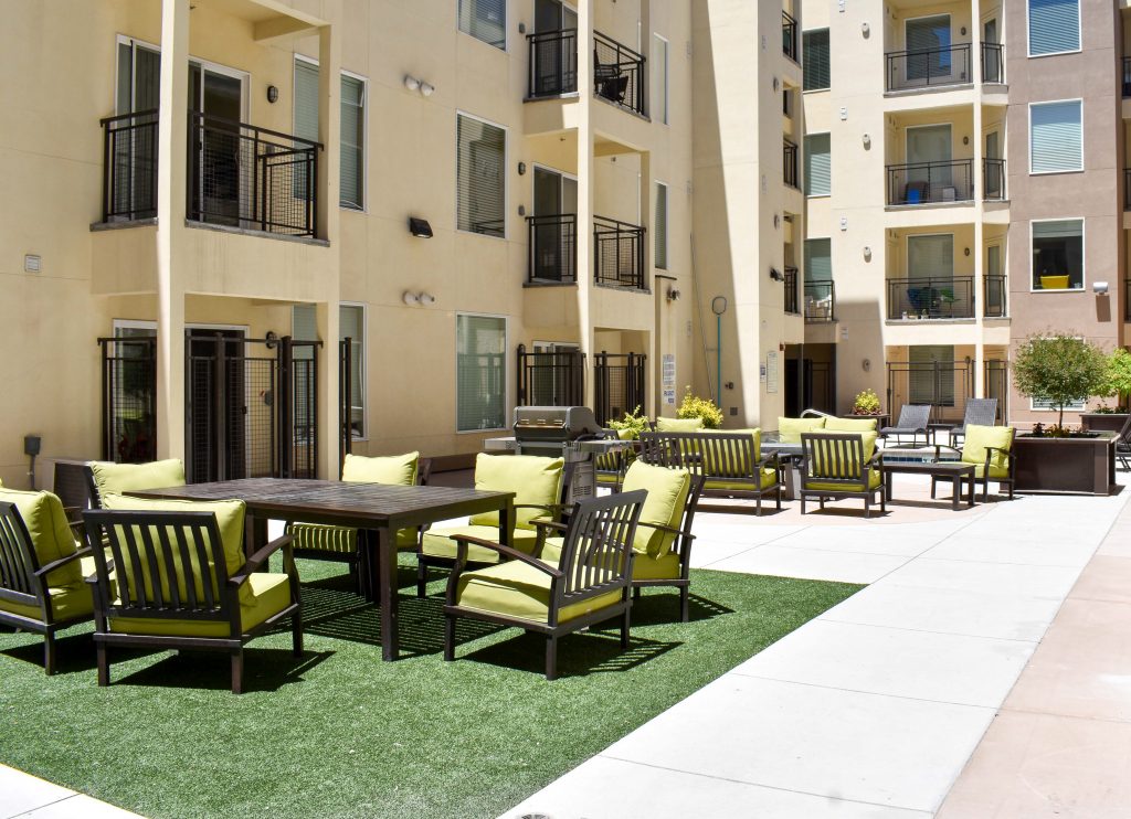 Lehi apartment outdoor community area